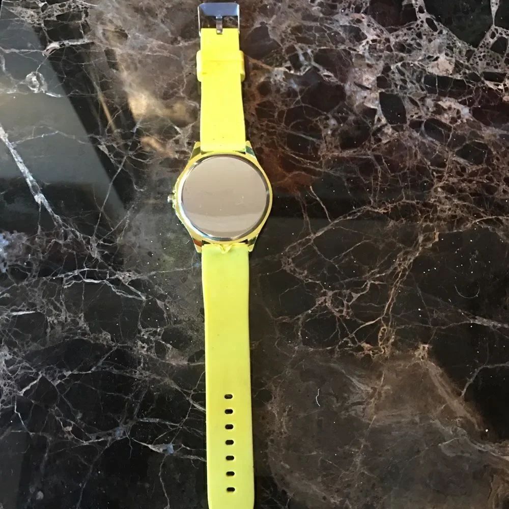 Yellow Rubber Watch!! - Picture 6 of 13